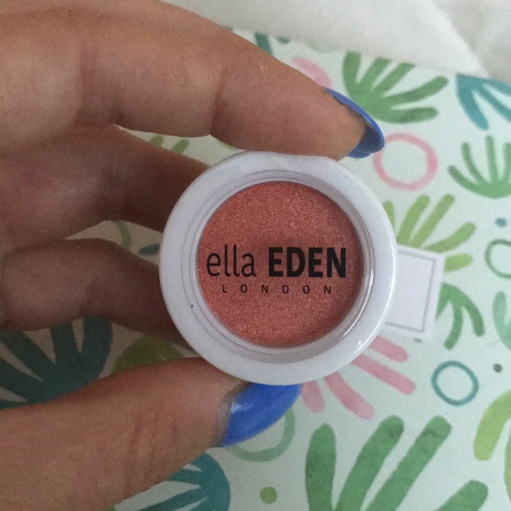 ❤️Ella eden eyeshadow in harmony